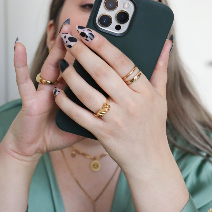 Ava Ring
